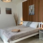 Felisa House Apartment *
